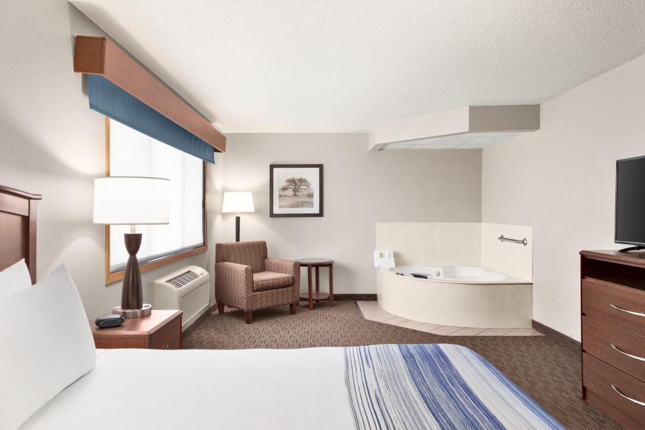 Americinn By Wyndham Sauk Centre Szoba fotó